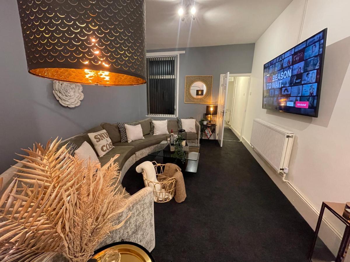 Urban 3 Bedroom Home In Kings Heath-Great Location Birmingham Buitenkant foto